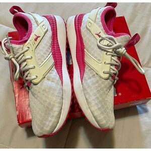 Puma Pacer Soft Foam sneakers size8